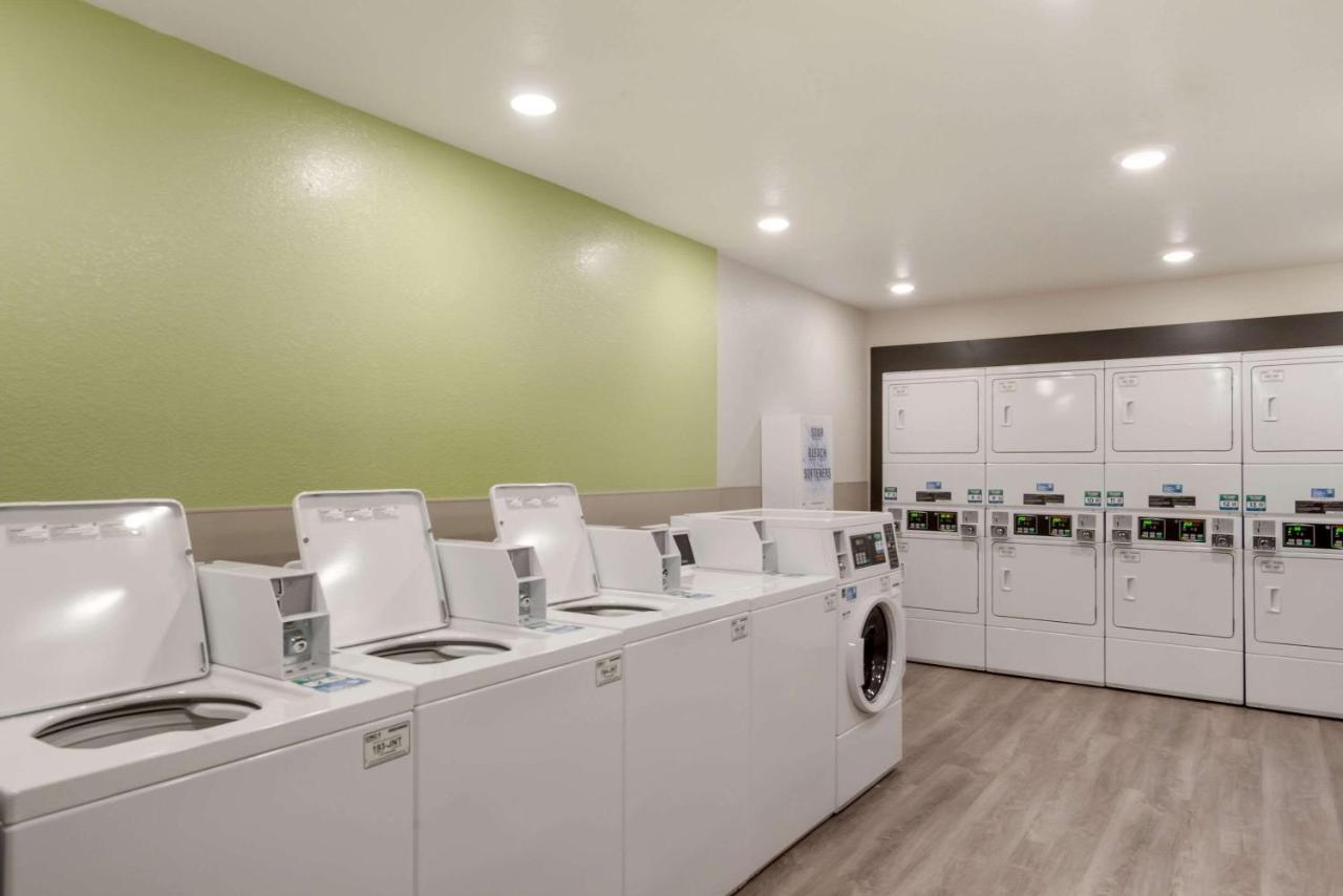 Woodspring Suites Colorado Springs North - Air Force Academy Екстер'єр фото